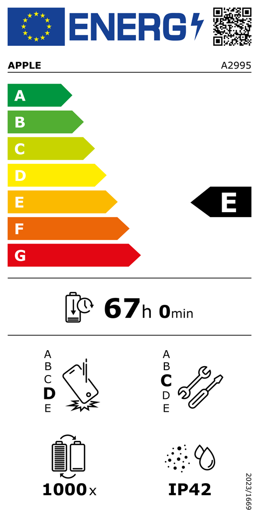 Étiquette énergétique de l’UE, code QR et informations, modèle Apple A2995, classe E, classes d’efficacité énergétique (échelle allant de A à G), A (la plus élevée) à G (la plus basse), endurance de la batterie par cycle, 67 heures et 0 minute par charge complète de la batterie, résistance aux chutes répétées de classe D, A (plus résistante) à E (moins résistante), réparabilité de classe C, A (plus réparable) à E (moins réparable), endurance de la batterie de 1 000 cycles, indice de protection IP42 pour la poussière et l’eau, règlement 2023/1669