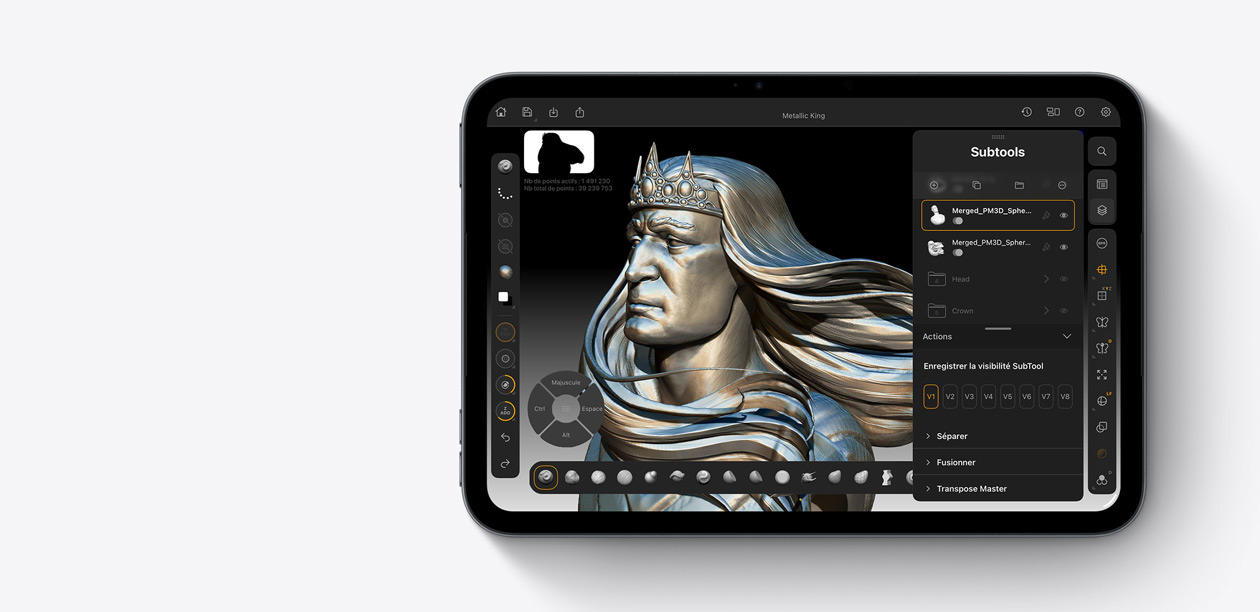 iPad mini en finition minuit affichant une app de rendu 3D représentant un buste de roi en métal, avec des cheveux longs, une couronne et une armure travaillée.