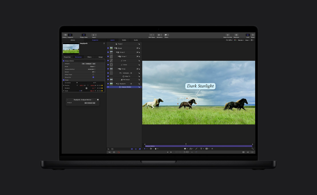 16 Zoll MacBook Pro, fünf Pferde laufen in einem grünen Feld, Demo zur Objektverfolgung