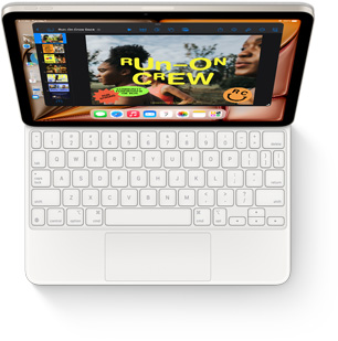 俯視 iPad Air 及白色精妙鍵盤。